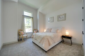 3 Schlafzimmer, Schreibtisch, laptopgeeigneter Arbeitsplatz