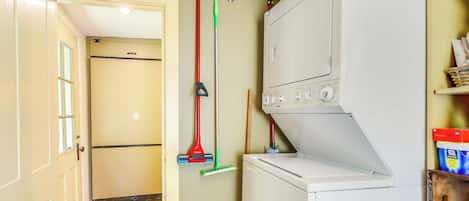 Cottage (3 Bedrooms) | Interior