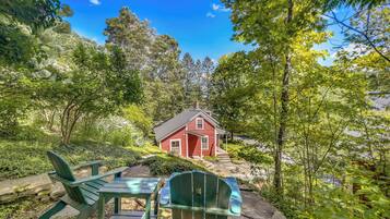 Cottage (3 Bedrooms) | Terrace/patio