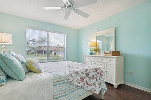 Interior - Centrally Located Corner Home Near Lake Sumter (The Villages)