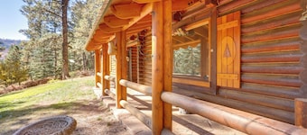 Pet-friendly Bayfield Cabin w/ Game Room & Hot Tub