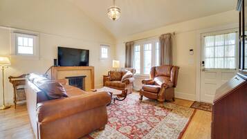 Rumah (2 Bedrooms) | Interior