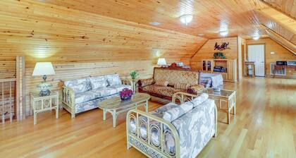 Hike & Fish: Studio w/ Pool Access in Shirley!
