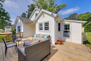 House (3 Bedrooms) | Interior - New Bern Vacation Rental With Private Yard! (New Bern)