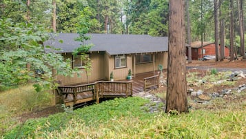 House (3 Bedrooms) | Front of property