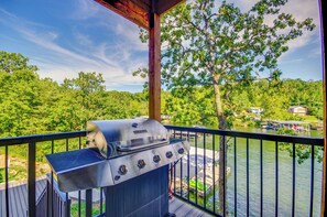 House (3 Bedrooms) | Interior - Lakefront Osage Beach Retreat w/ Boat Slip! (Osage Beach)