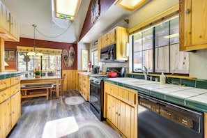 Interior - Central Big Bear Lake Retreat w/ Private Hot Tub! (Big Bear Lake)