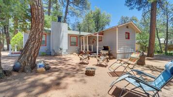House (1 Bedroom) | Front of property