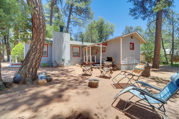 House (1 Bedroom) | Front of property - Payson Vacation Rental Cabin w/ Grill + Fire Pit! (Payson)