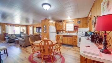 House (1 Bedroom) | Interior