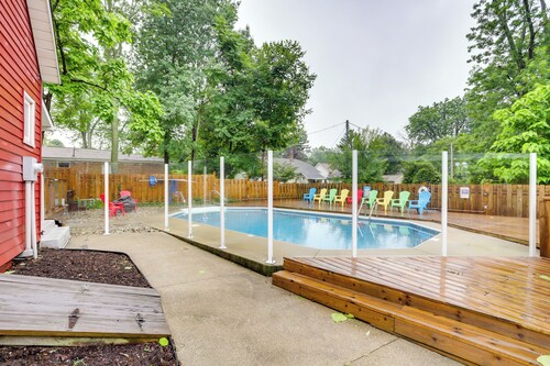 South Haven Oasis - Private Hot Tub, Pool & Grill!