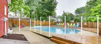 South Haven Oasis - Private Hot Tub, Pool & Grill!