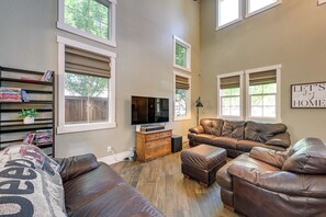 House (4 Bedrooms) | Interior - California Vacation Rental w/ Private Pool & Patio (Visalia)