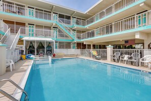 Interior - Wildwood Condo w/ Community Pool: Walk to Beach! (Wildwood)