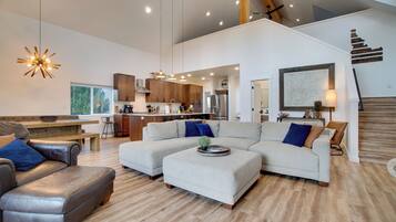 House (4 Bedrooms) | Front of property