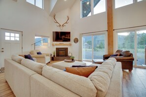 House (4 Bedrooms) | Interior - Modern Donnelly Cabin w/ Private Hot Tub (Donnelly)