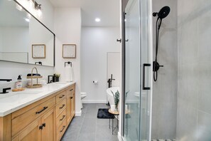 Rumah (4 Bedrooms) | Interior