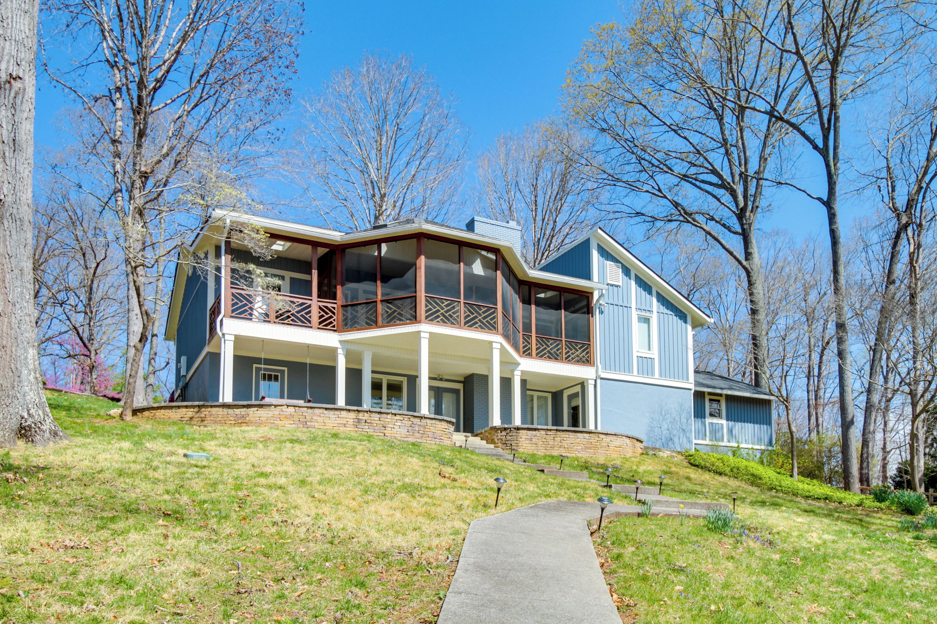 House (5 Bedrooms) | Interior