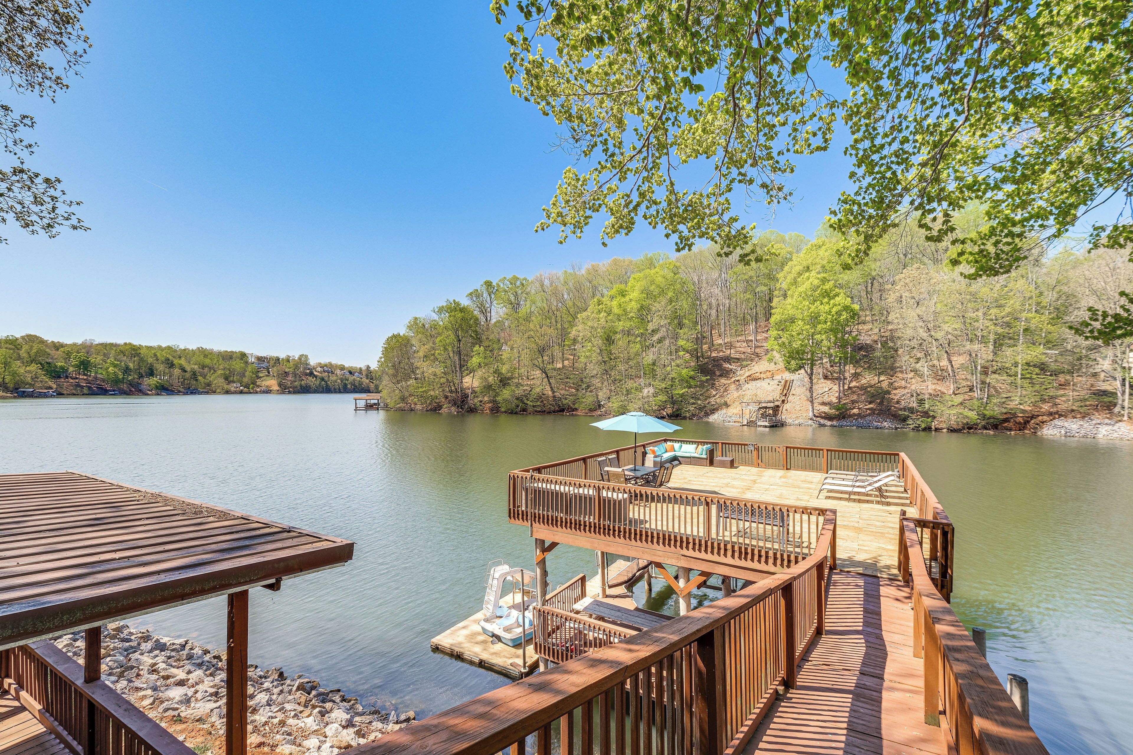 House (4 Bedrooms) | Front of property