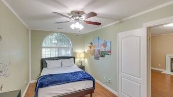 House (5 Bedrooms) | Interior