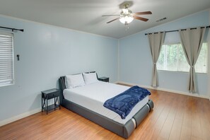 House (5 Bedrooms) | Interior - Pet-friendly California Retreat w/ Fenced-in Yard! (Bakersfield)