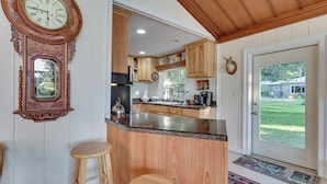 House (2 Bedrooms) | Bahagian dalam