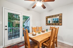 Dining - Lake Harmony Retreat w/ Fireplace! (Lake Harmony)