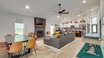 House (3 Bedrooms) | Front of property