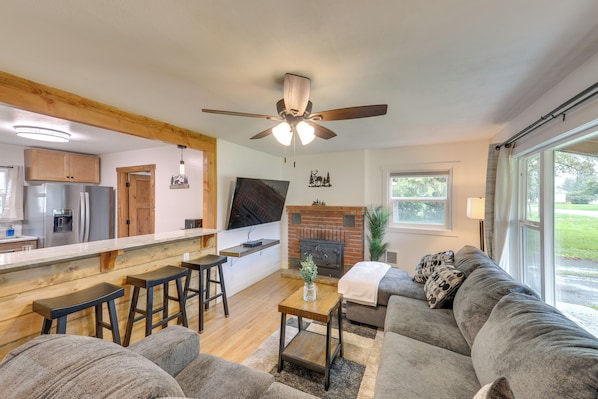 House (3 Bedrooms) | Interior
