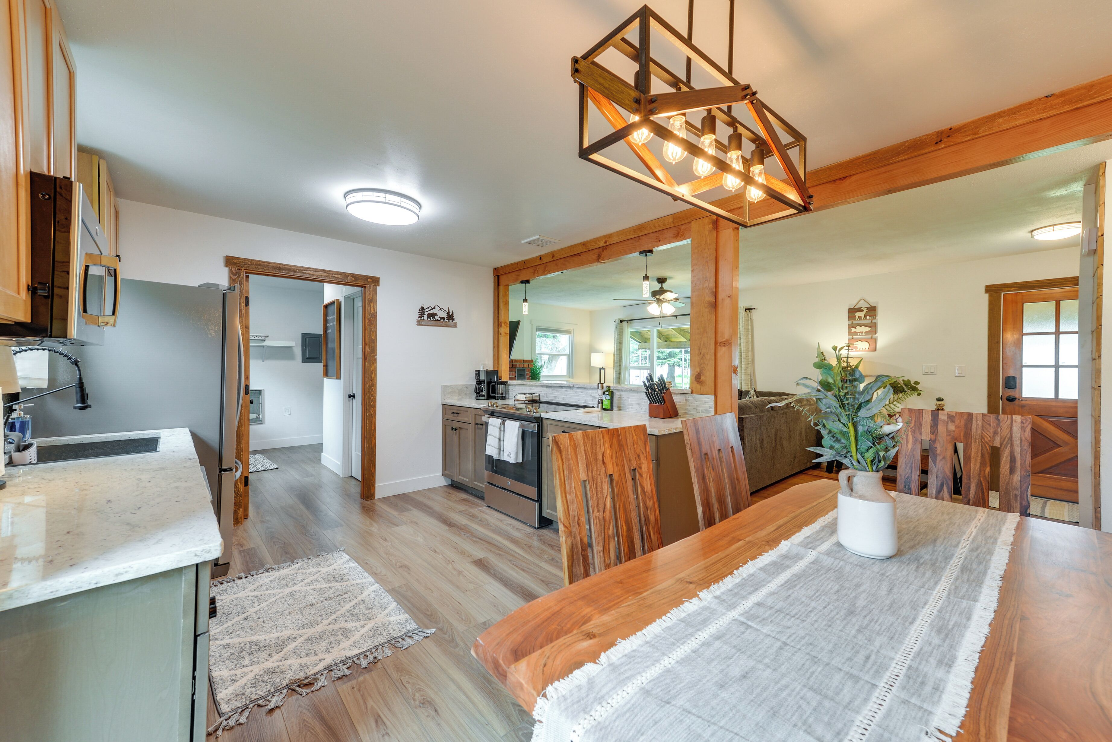 House (3 Bedrooms) | Interior