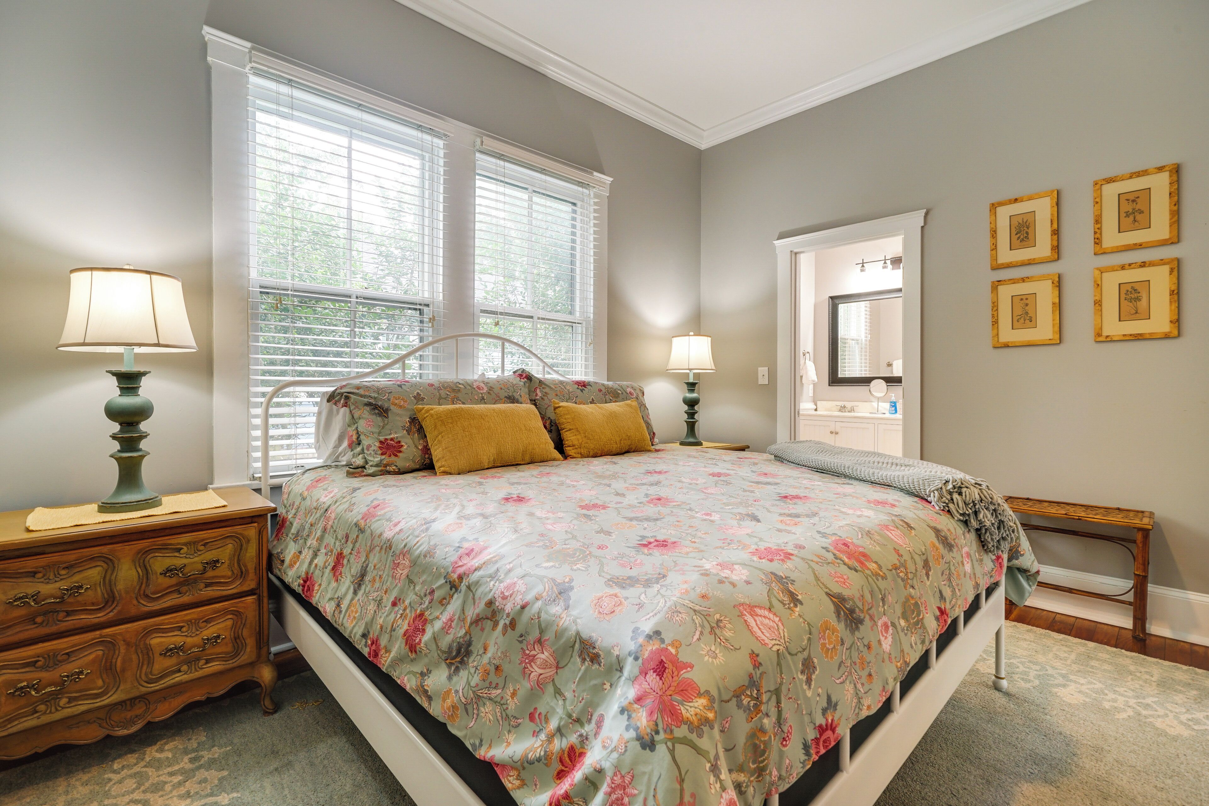 House (4 Bedrooms) | Interior