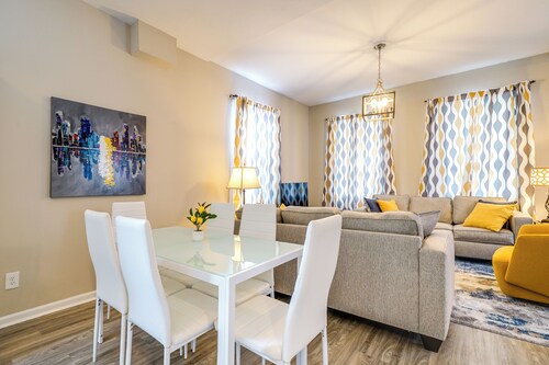 Wilmington Getaway Near Riverwalk + Downtown!