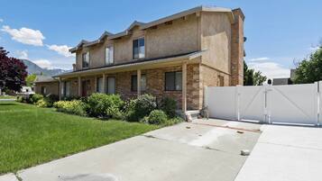 Apartemen (3 Bedrooms) | Interior