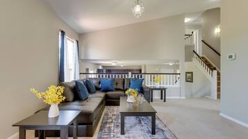 House (4 Bedrooms) | Interior