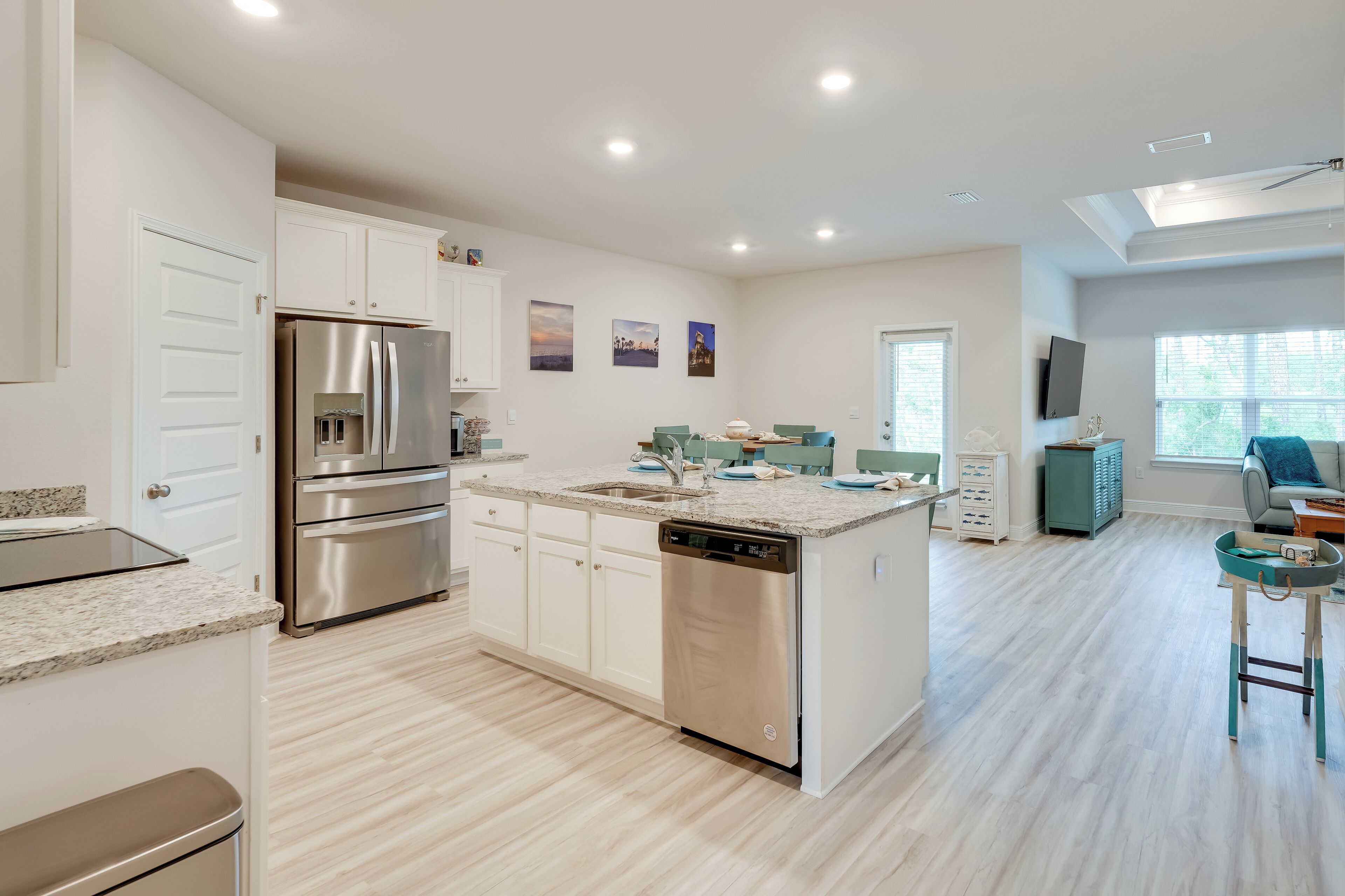 House (4 Bedrooms) | Interior