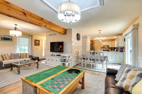 House (3 Bedrooms) | Interior