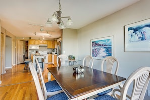 House (3 Bedrooms) | Interior - Federal Way Vacation Rental: Bay & Mountain Views! (Federal Way)