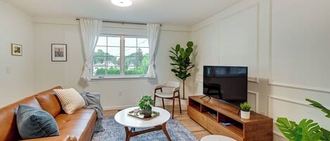 Apartment (2 Bedrooms) | Front of property