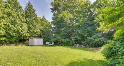 Retro Middletown Home w/ Gas Grill: Walk to Beach!