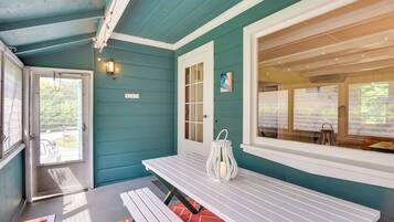 Cottage (2 Bedrooms) | Interior