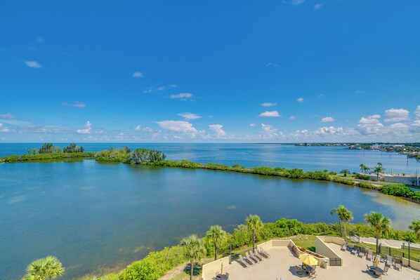 Apartment (1 Bedroom) | Interior - Waterfront Hudson Condo w/ Pool & Beach Access (Hudson)