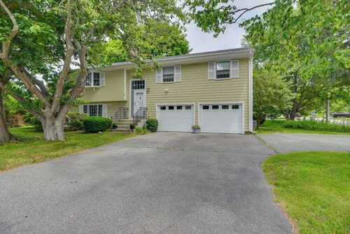 Middletown Vacation Rental: 2 Mi to Beach!