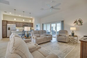 House (3 Bedrooms) | Interior