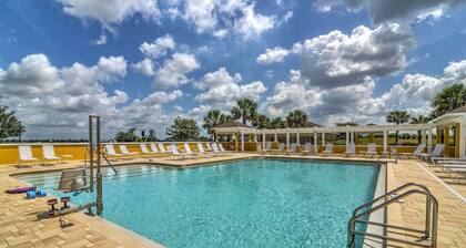 Pool Access: Sleek Home in The Villages w/ Lanai