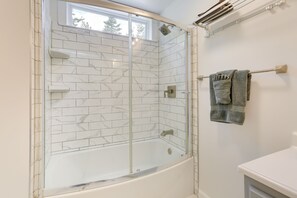 Bathtub
