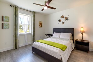 3 chambres, fer et planche à repasser, draps fournis