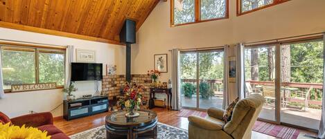 House (2 Bedrooms) | Interior