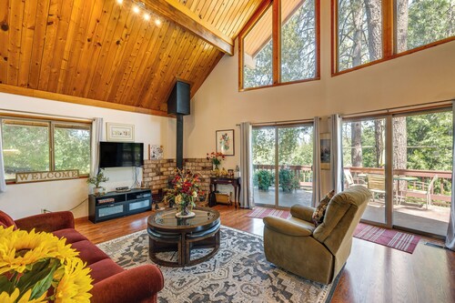 Groveland Vacation Rental ~ 26 Miles to Yosemite!