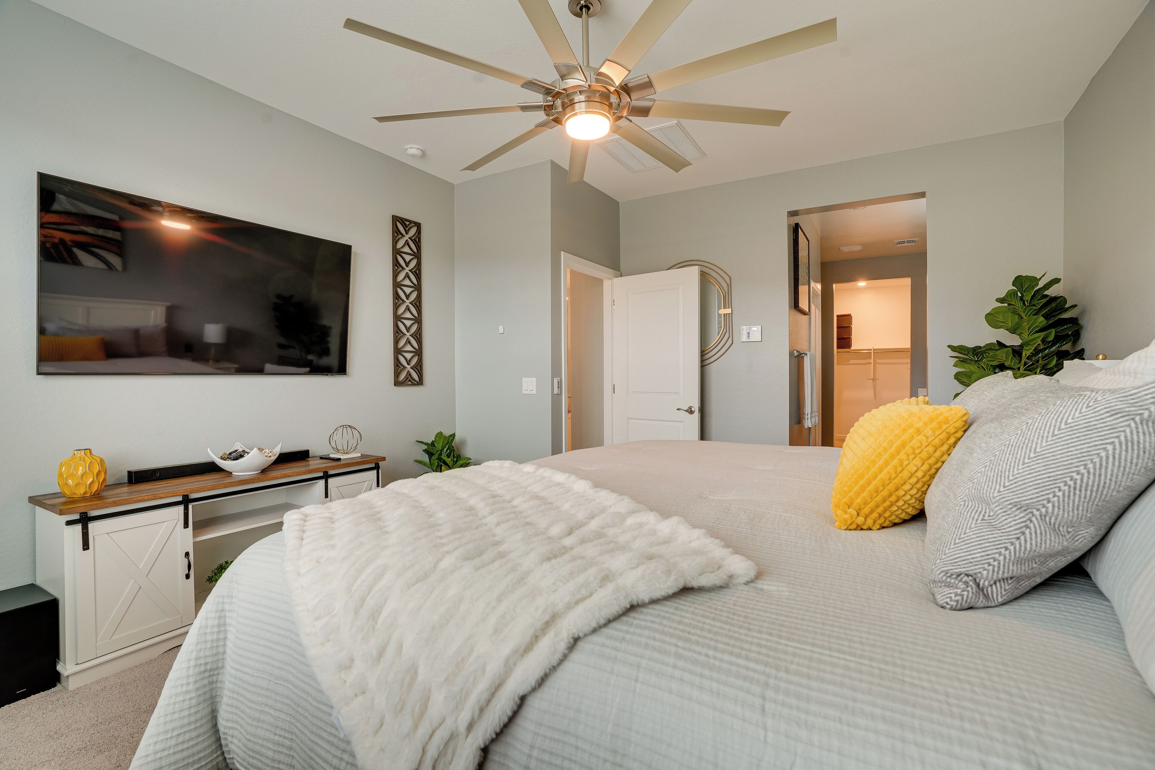 House (4 Bedrooms) | Interior