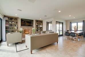 House (5 Bedrooms) | Interior - Pool, Spa, Game Room: Luxury Fountain Hills Escape (Fountain Hills)